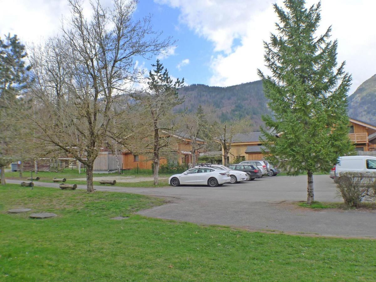 Appartement Cosy Avec Piscines, Parking Et Wifi A Samoens - Fr-1-629-32 Bagian luar foto